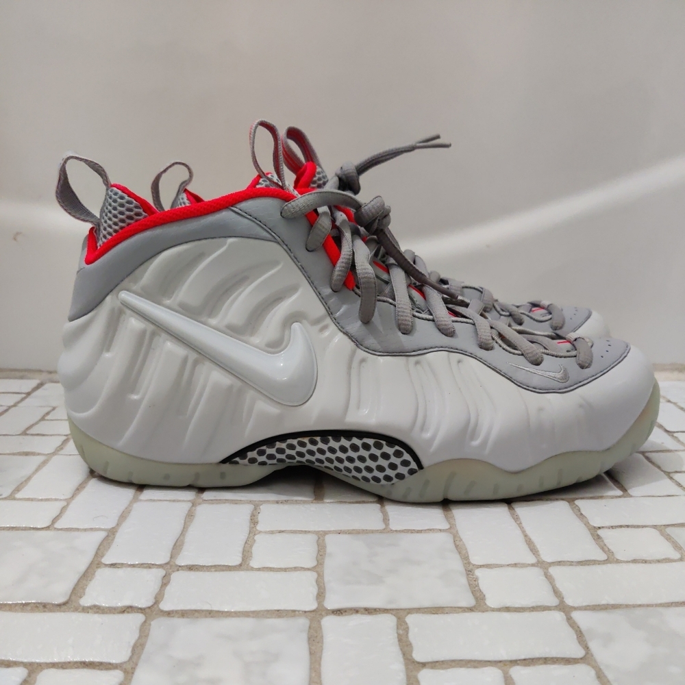 Nike foamposite size11.5